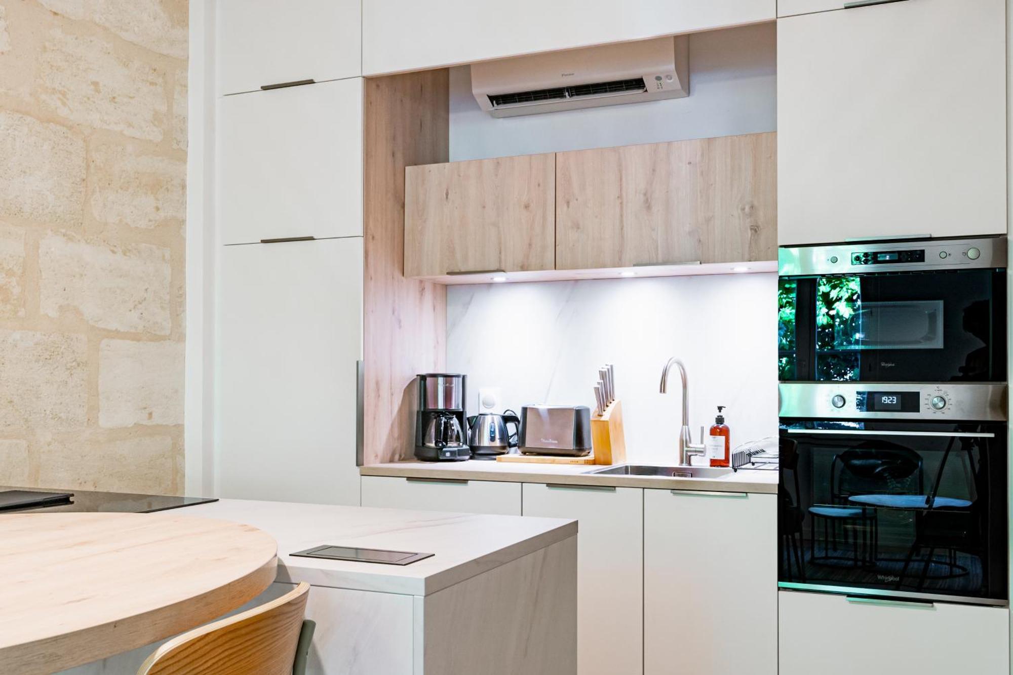 Magnifique Appartement Climatise - Proche Garonne Bordeaux Bagian luar foto